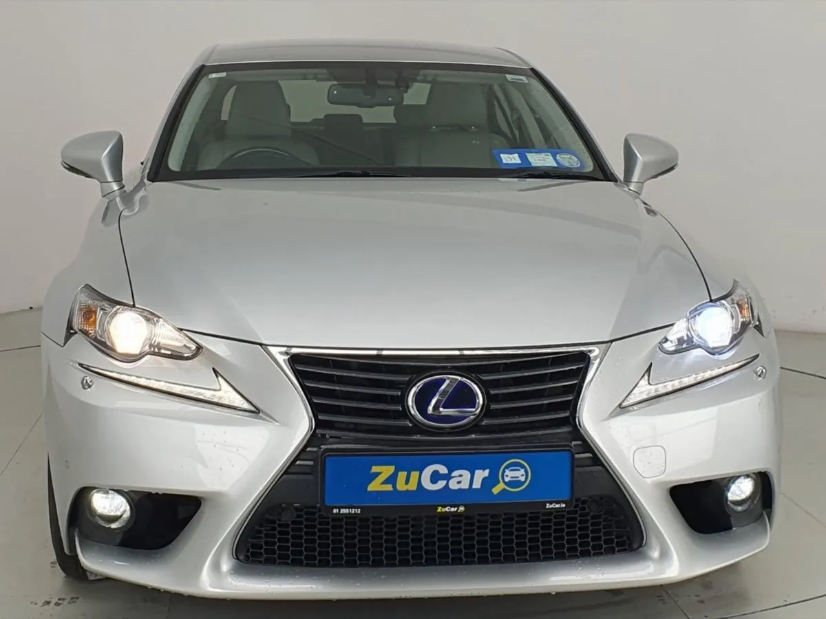 Lexus IS  131 300h Executive - Image 3