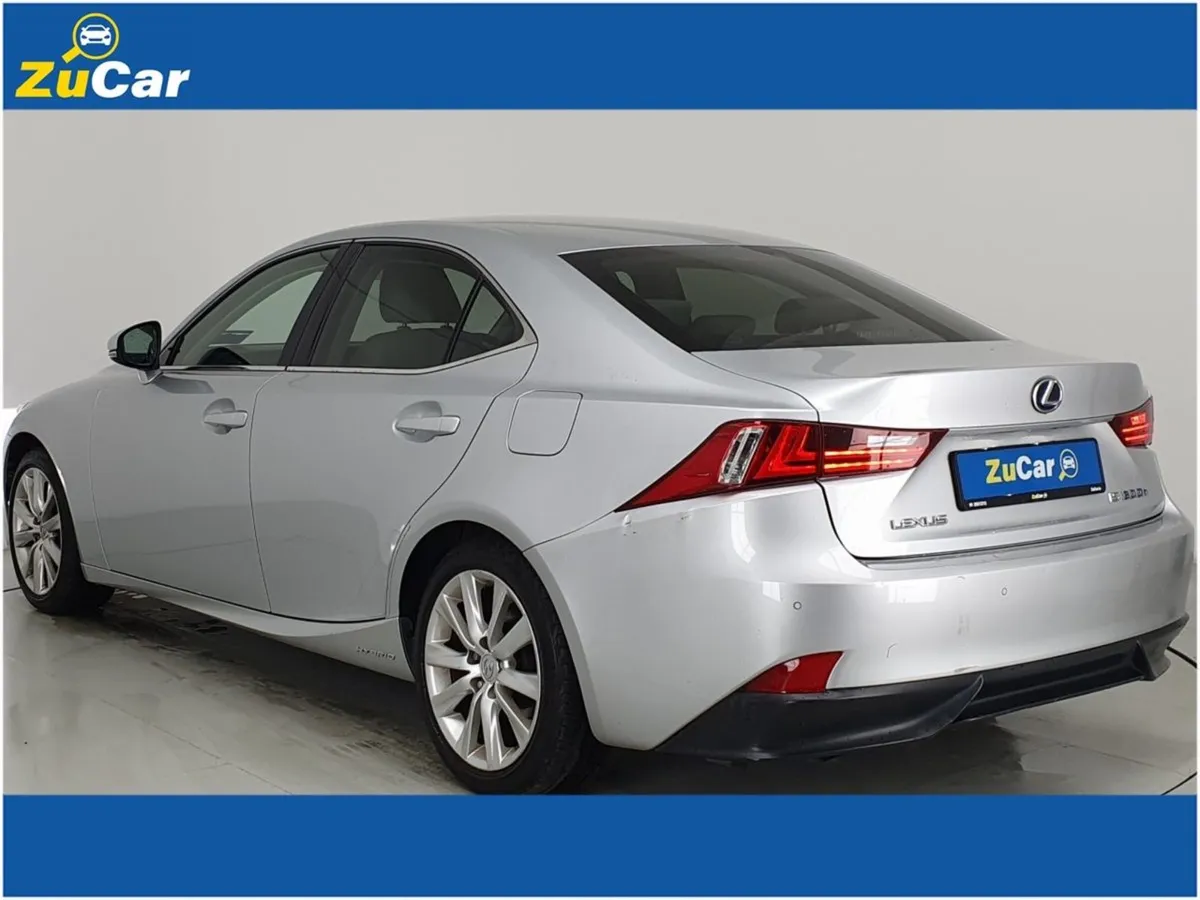 Lexus IS  131 300h Executive - Image 4