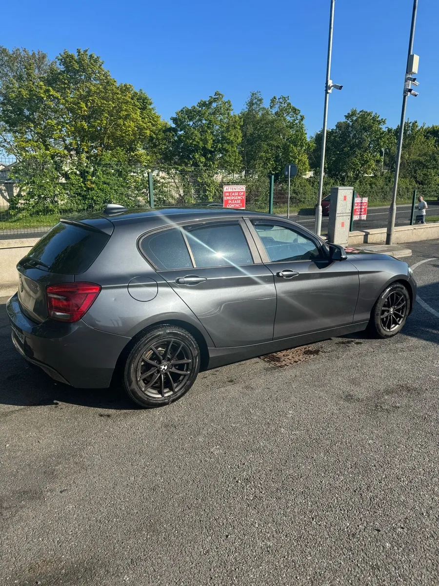 BMW 1 Series 116D Manual - Image 3