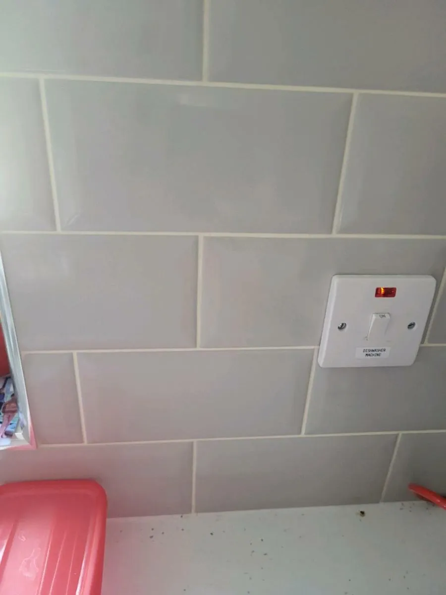 Kitchen wall tiles - Image 1