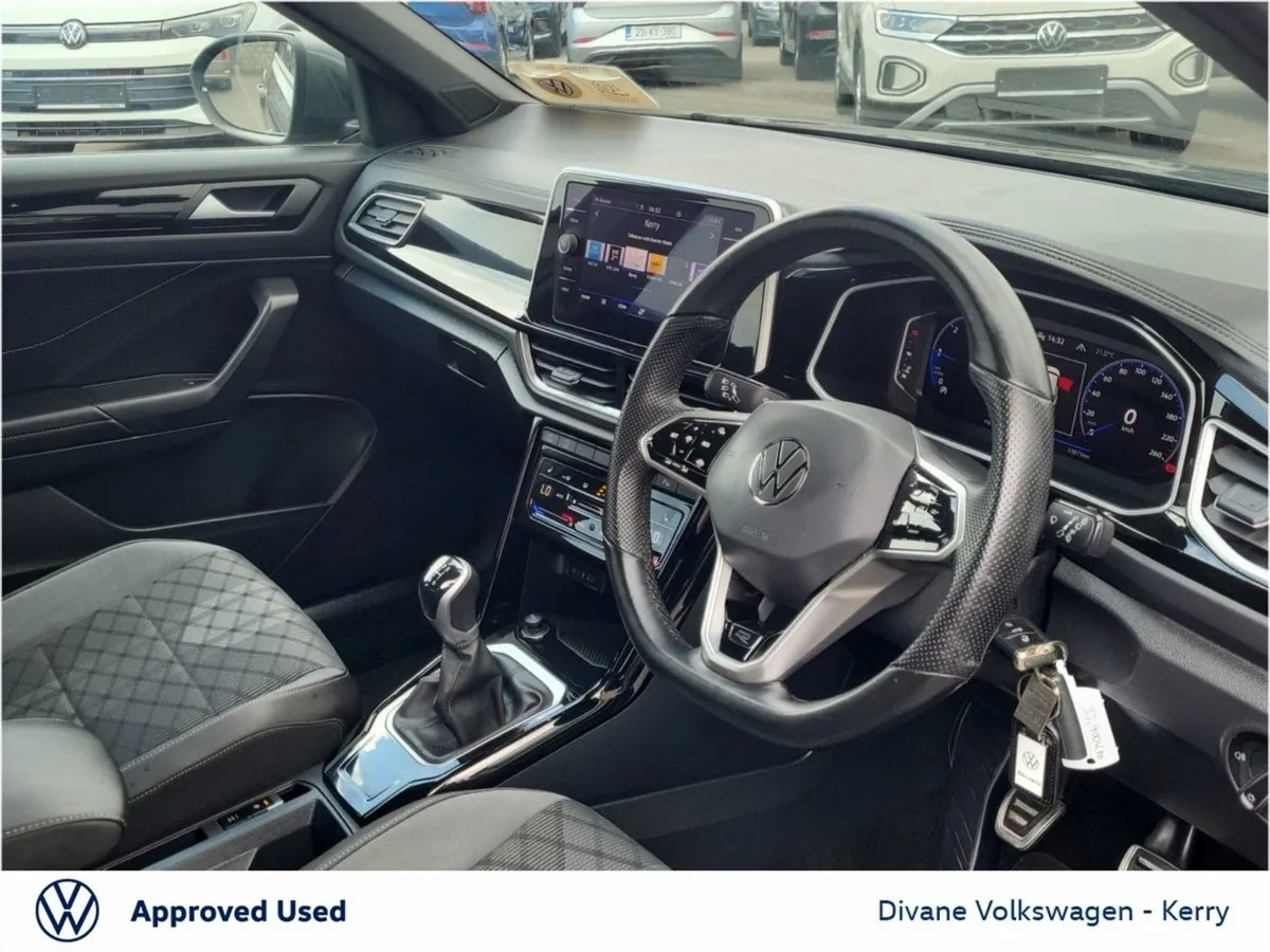 Volkswagen T-Roc R Line 2.0 TDI 116 BHP - Image 4