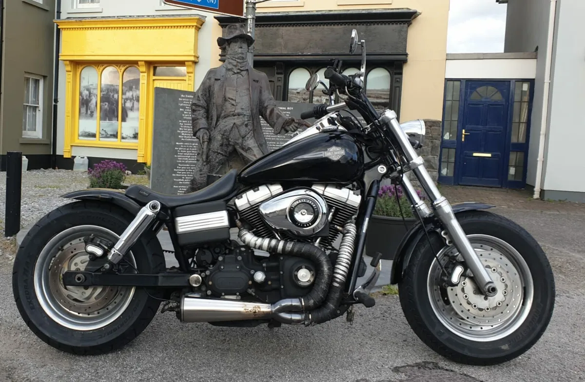 Motorcycle - Image 4