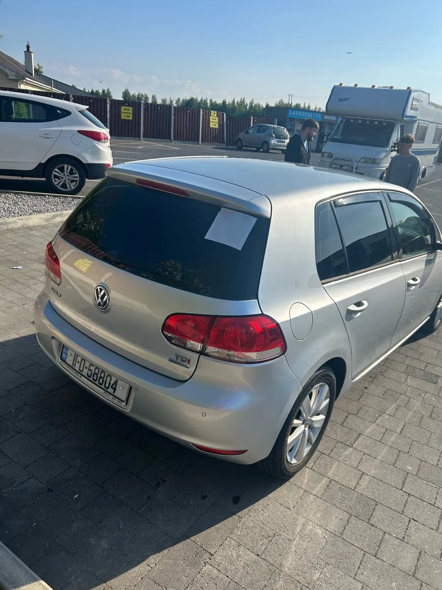 Volkswagen Golf - Image 4