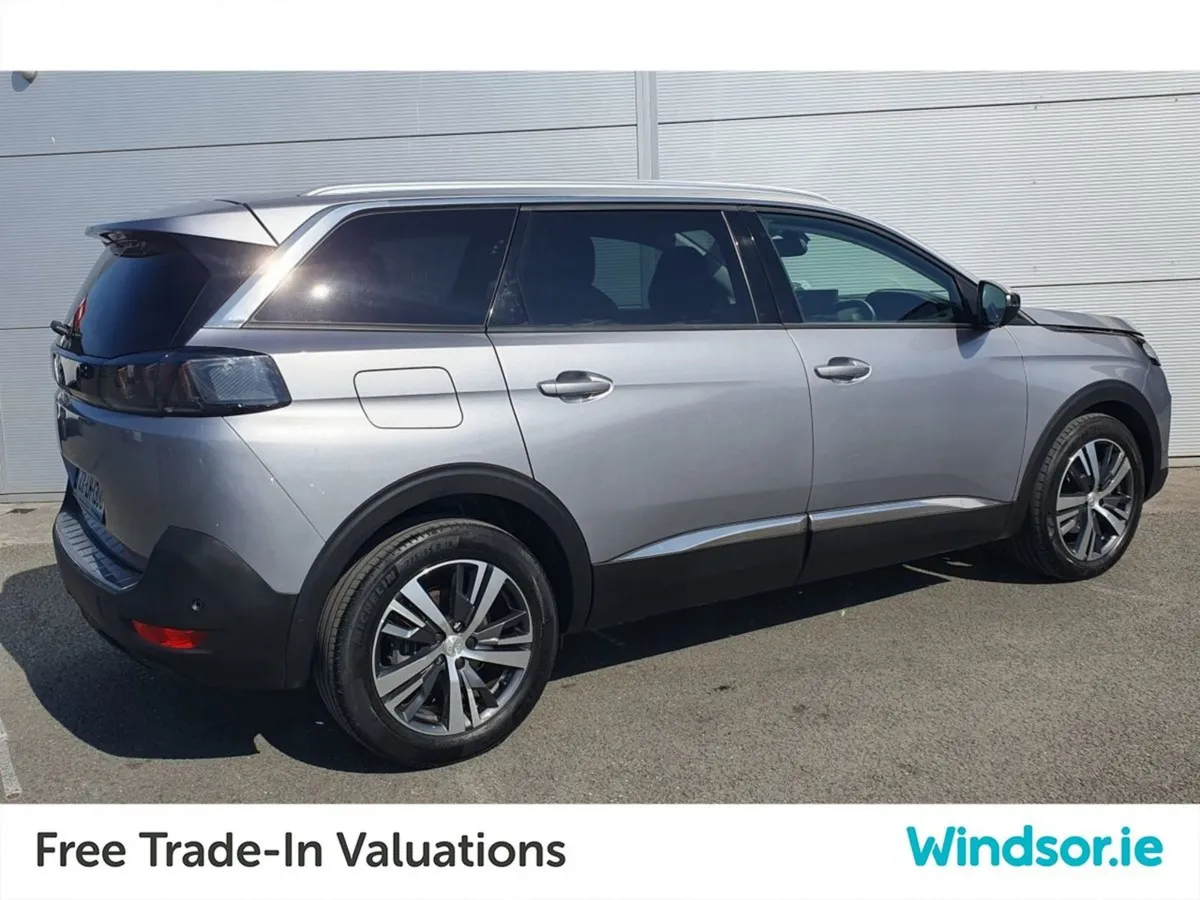 Peugeot 5008 1.5 Bluehdi 130bhp Allure - Image 3
