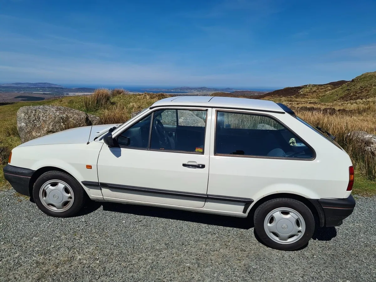 Volkswagen Polo Coupe Genesis 1993 - Image 1