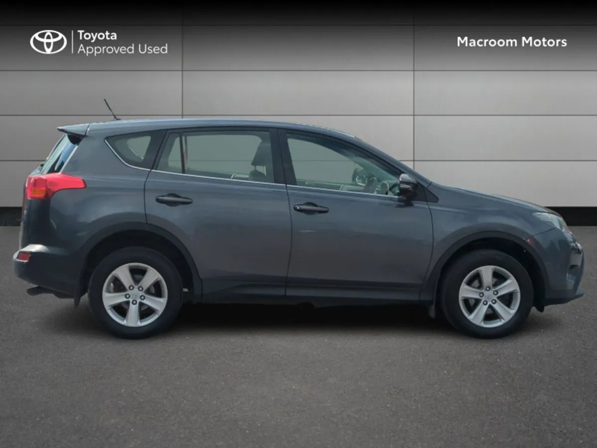 Toyota Rav4 Rav4 2.0d4d Aura 2WD - Image 3