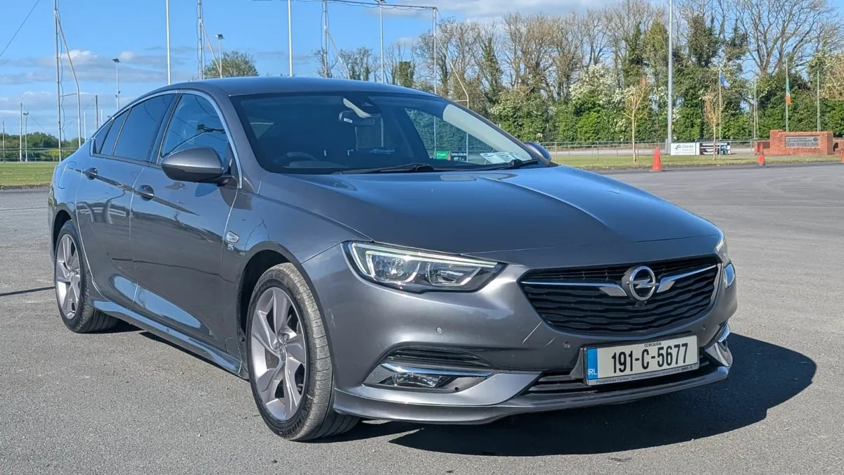 19 OPEL INSIGNIA NEW NCT OPC LINE PETROL - Image 1