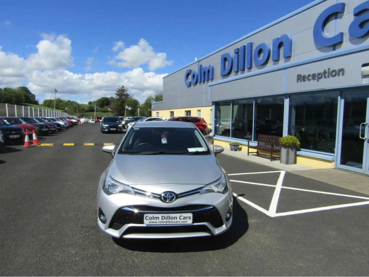 Toyota Avensis 1.6p Luna SAL 4DR - Image 4