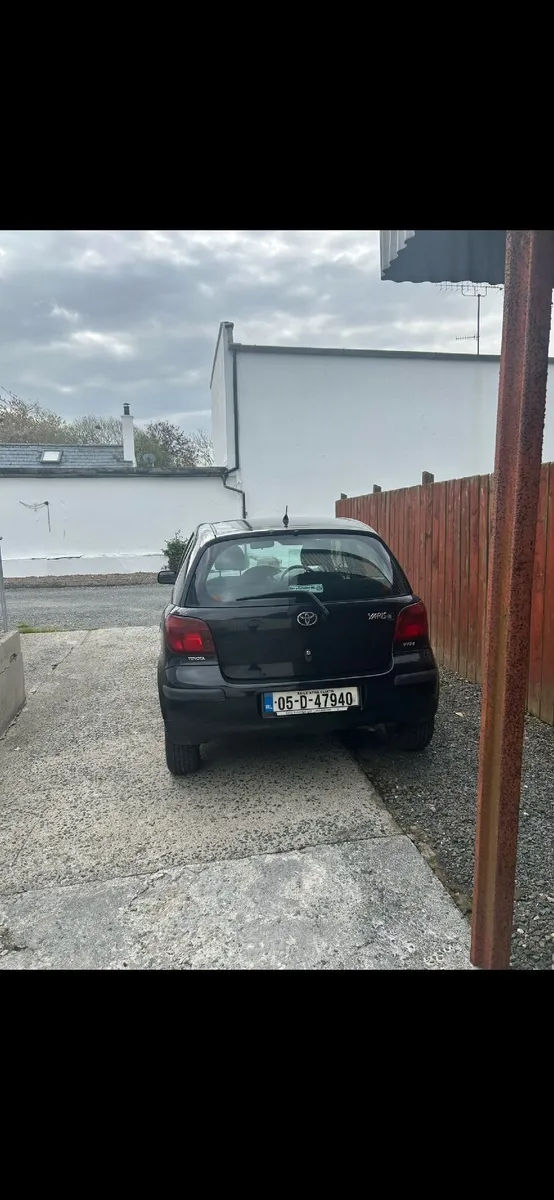 Toyota Yaris 2005 - Image 1