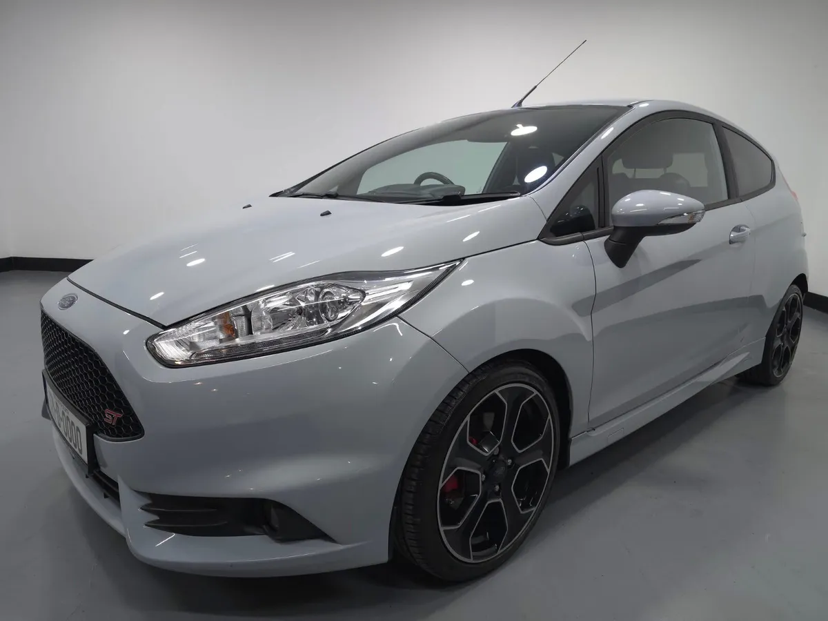 Ford Fiesta ST200 1.6 Petrol - Image 3