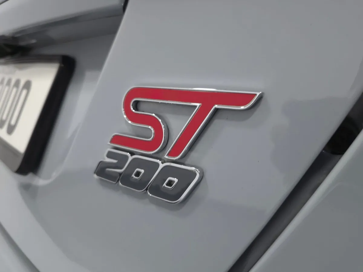 Ford Fiesta ST200 1.6 Petrol - Image 4