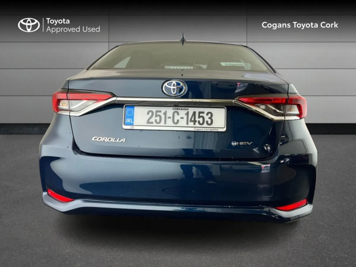 Toyota Corolla Luna Saloon - Image 4