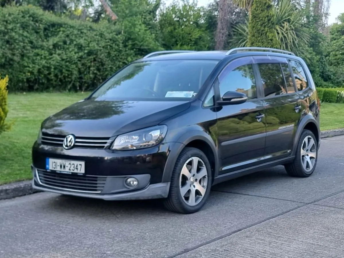 VW Touran Cross Automatic 7-seater - Image 1