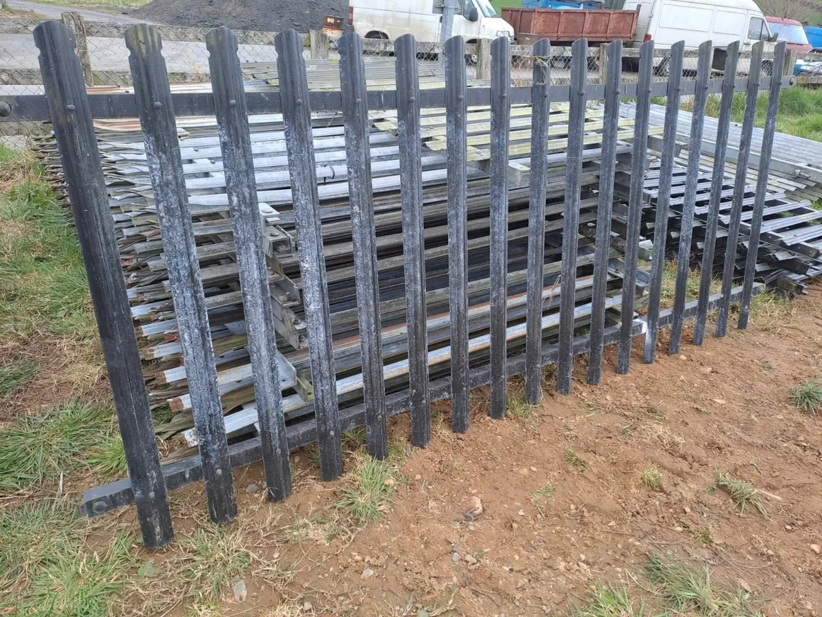 Galvanised Railings - Image 4