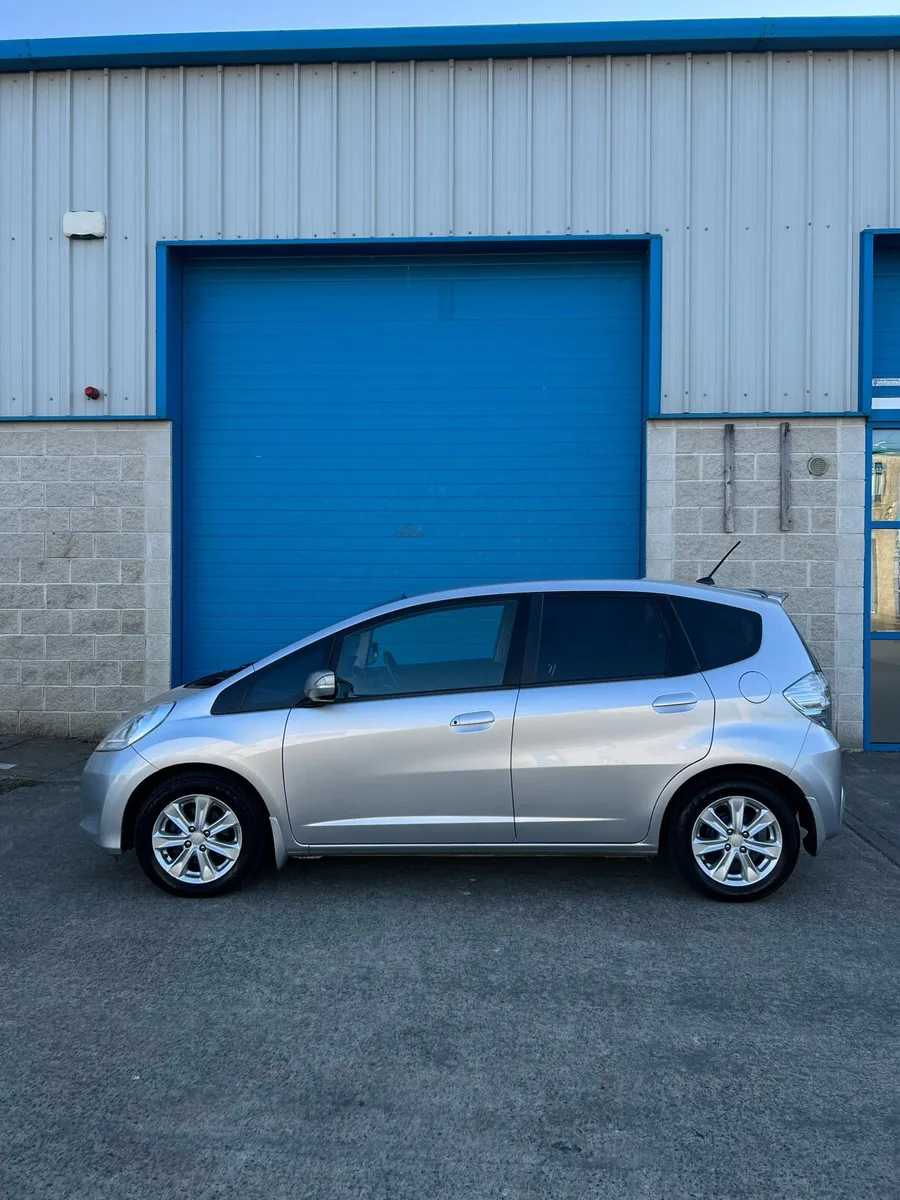 2012 Honda Fit Auto Hybrid New NCT - Image 4