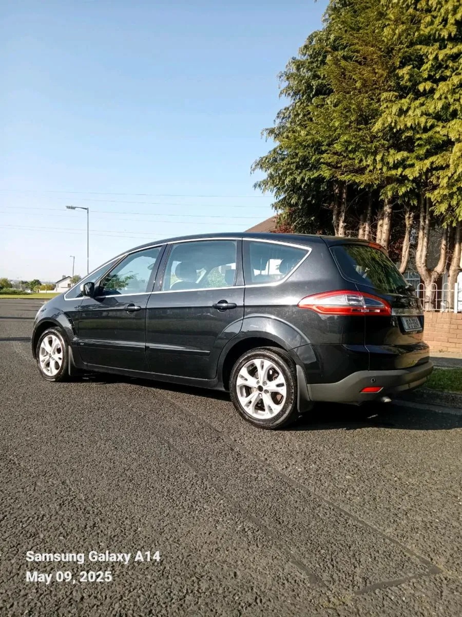 FORD S-MAX 7 SEATER TITANIUM.. LOW MILEAGE - Image 2