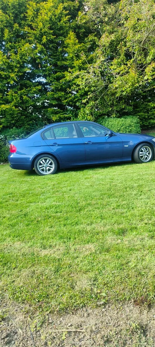 BMW 3-Series 2007 - Image 1