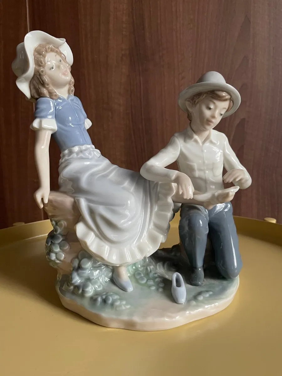 NAO by lladro - Image 1