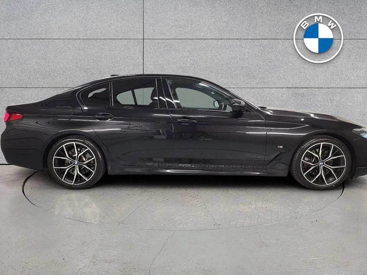 BMW 5 Series 520d M Sport Saloon - Image 3