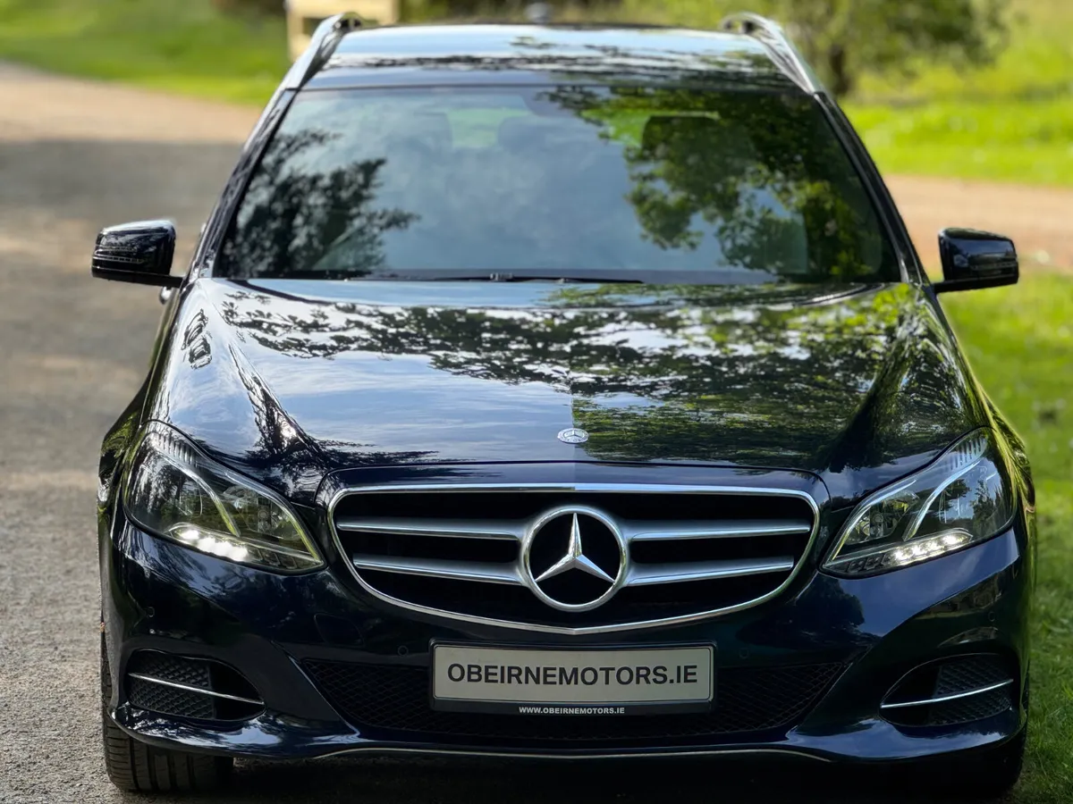 E220 AVANTGARDE ESTATE * HIGH SPEC* - Image 1