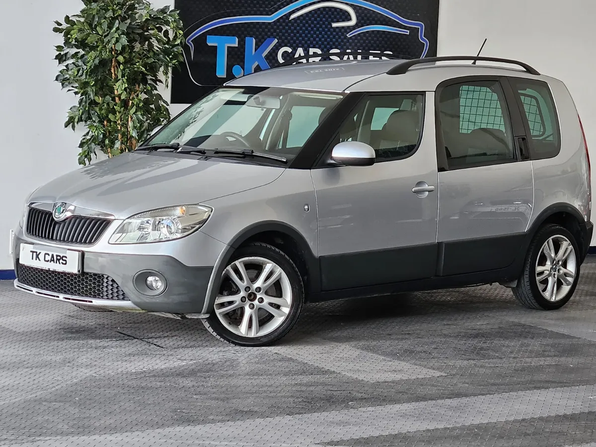 12 SKODA ROOMSTER SCOUT 1.6 DIESEL - Image 1