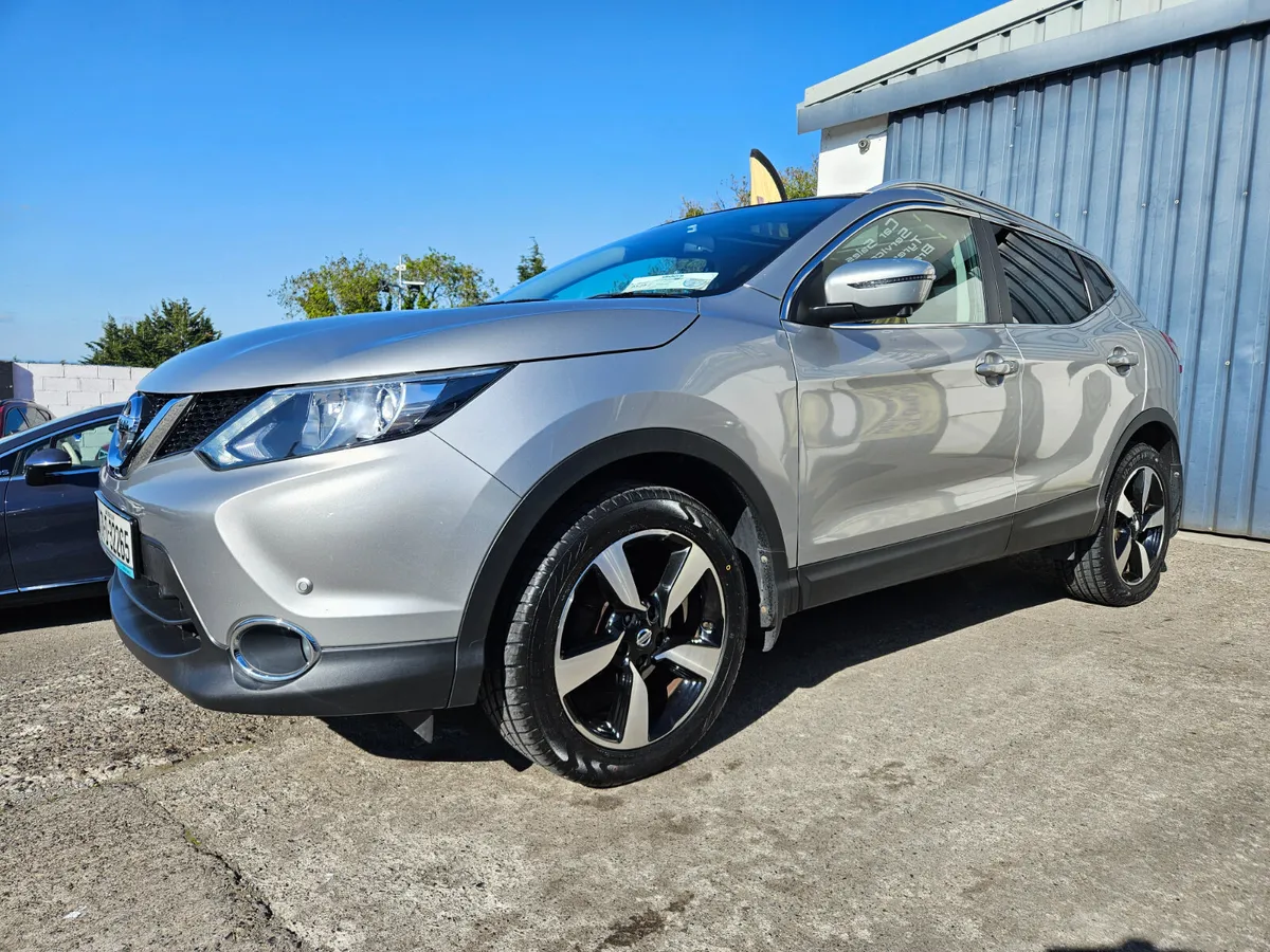 2017 NISSAN QASHQAI PREMIUM * LOW MILES - Image 3