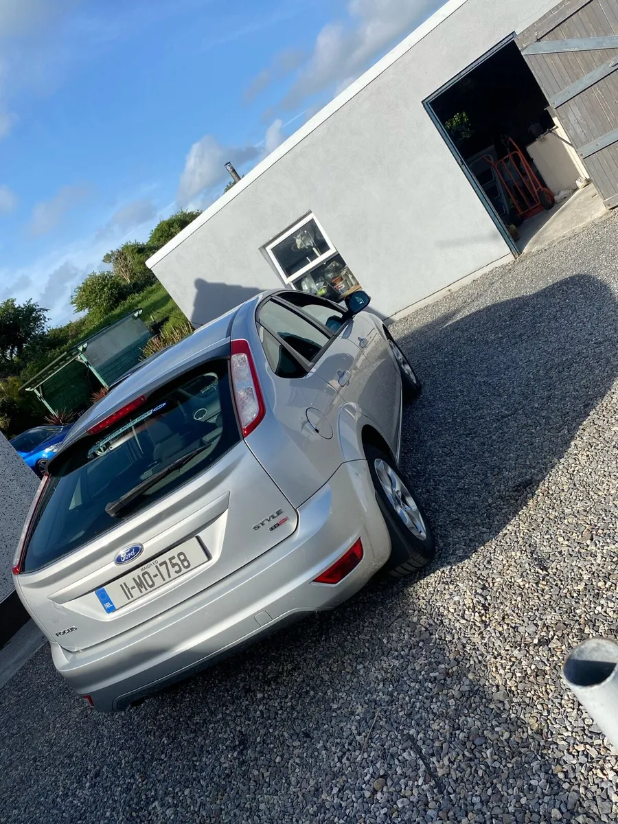 Ford Focus 2011 1.6tdci - Image 4