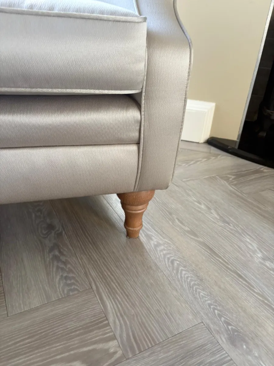 Queen Anne Chairs - Image 4