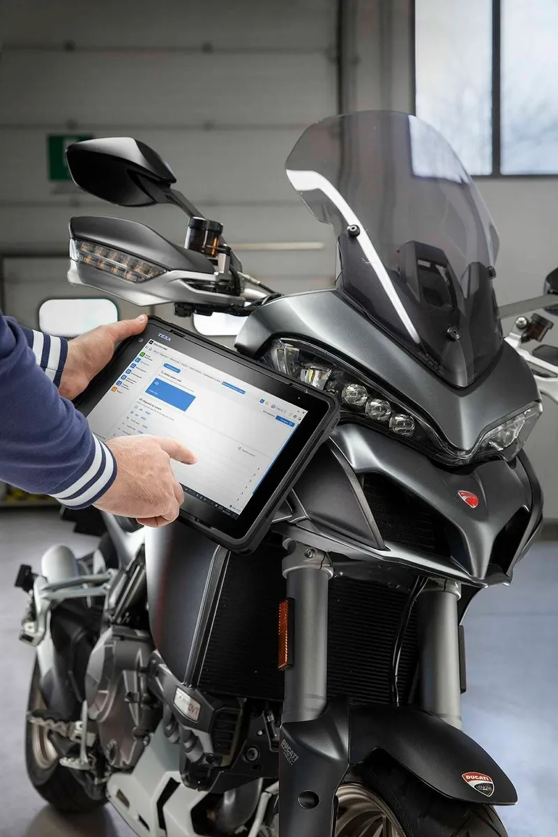Diagnostic Equipment - Image 2