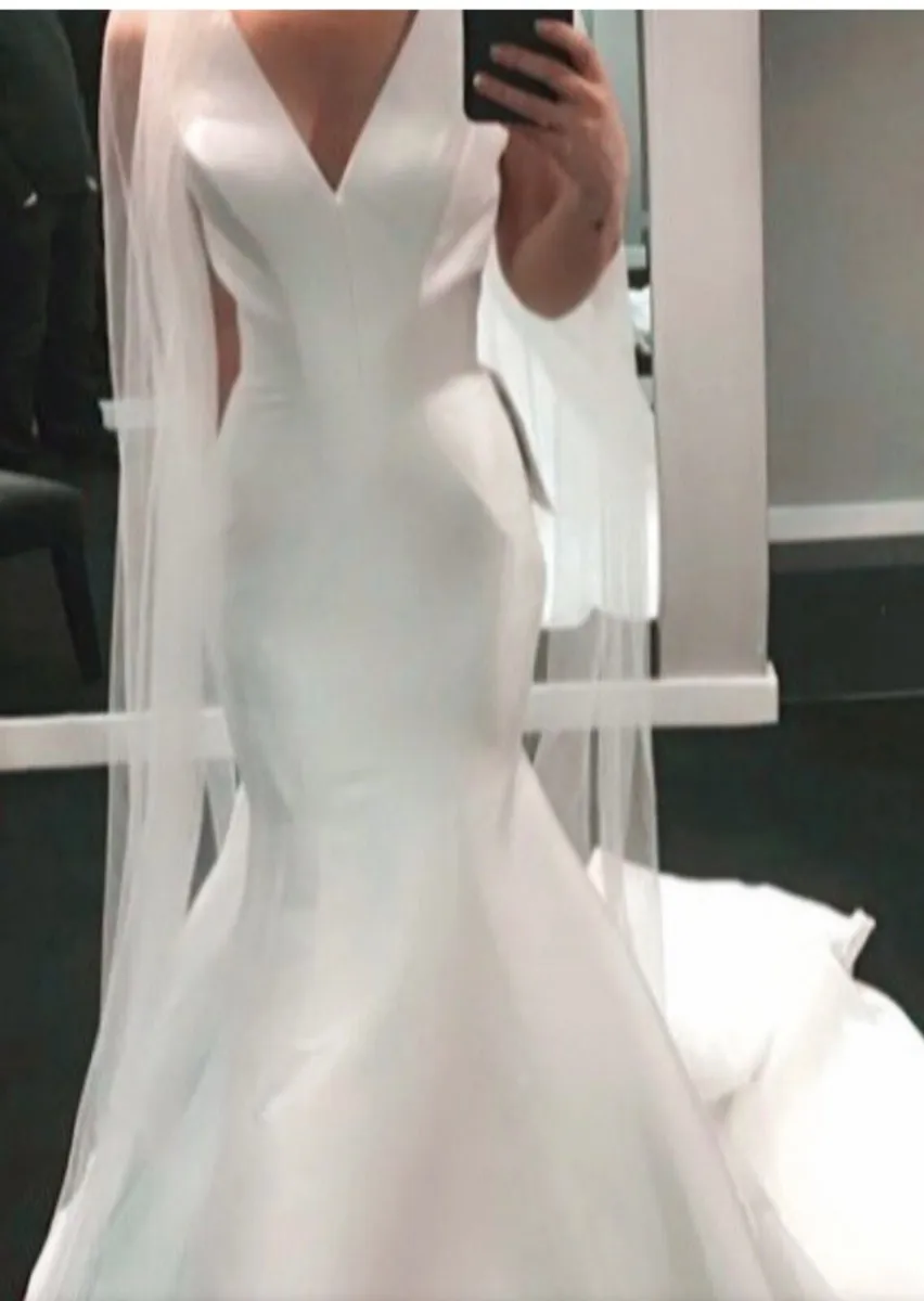 Brand new wedding dress - Image 3