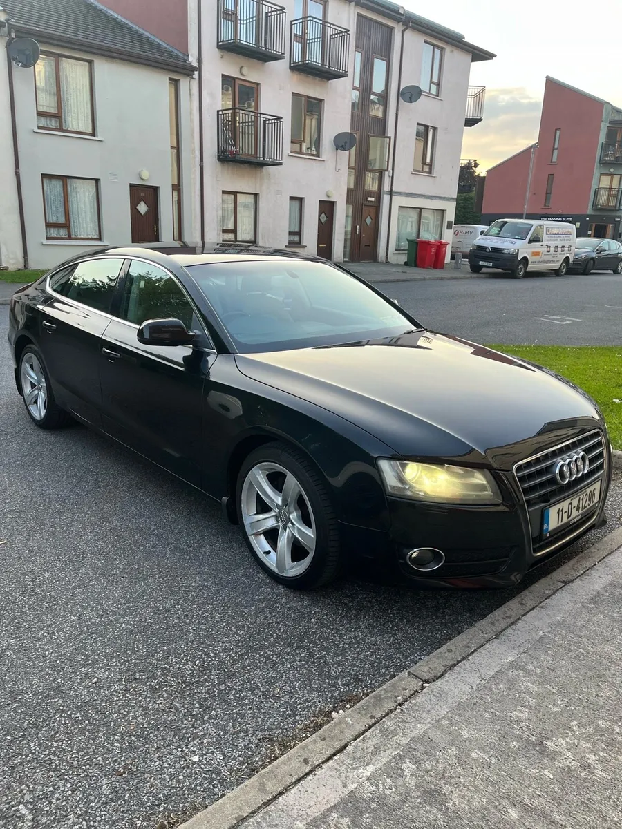 Audi a5 2.0 TDI 2011 - Image 1