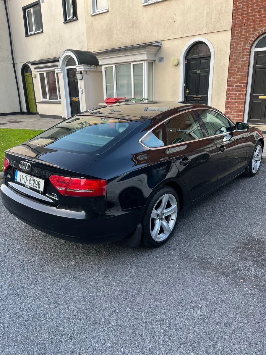 Audi a5 2.0 TDI 2011 - Image 2