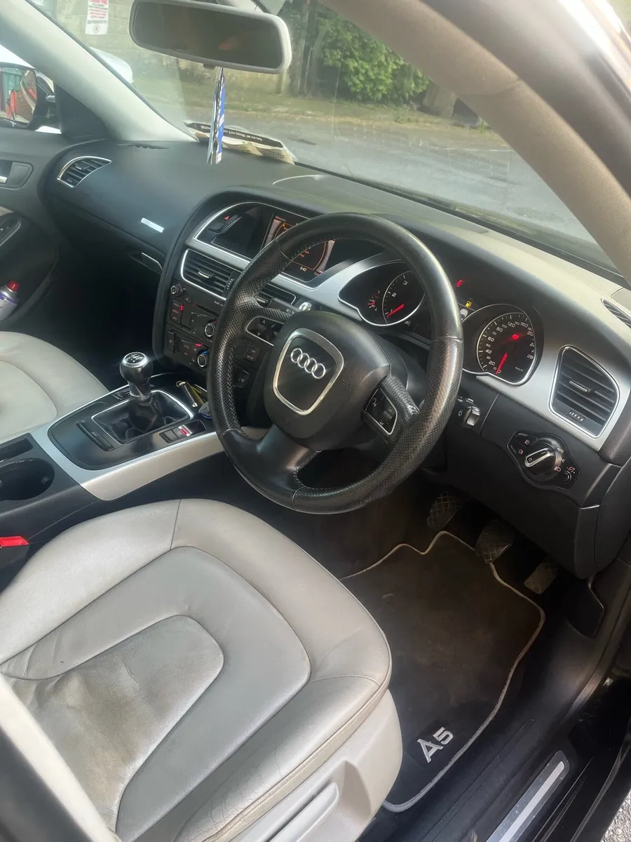 Audi a5 2.0 TDI 2011 - Image 4