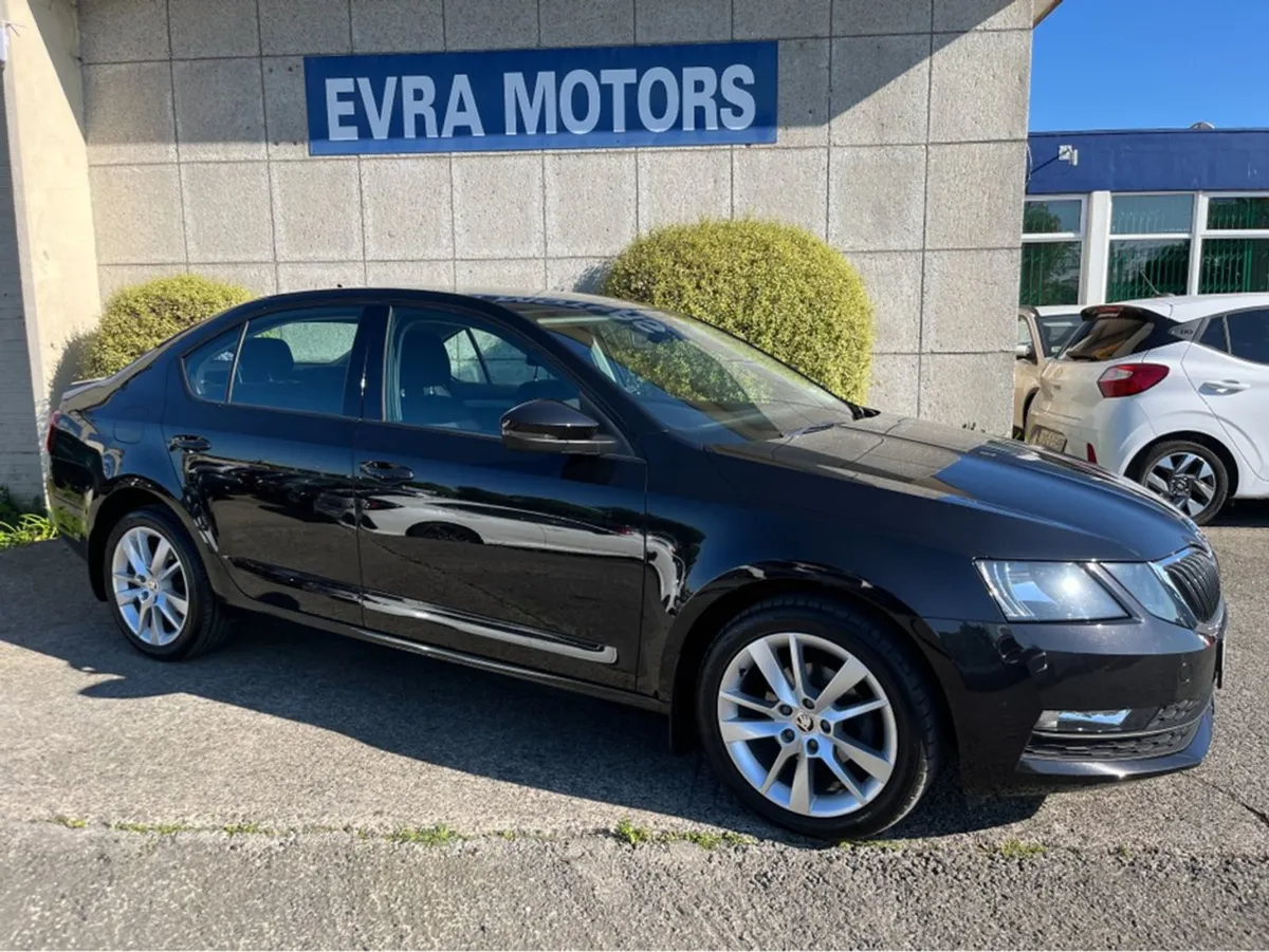 Skoda Octavia Ambition 1.6 TDI Diesel - Image 2