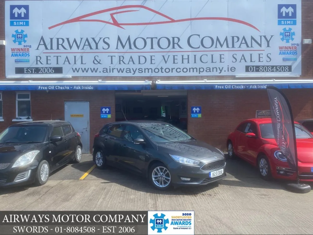 Ford Focus  1.5  6speed Manual 5DR Srvce History - Image 1