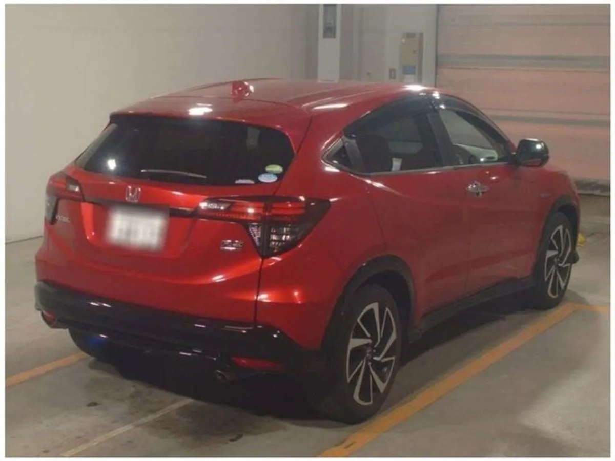 Honda Vezel Hybrid RS - Image 2