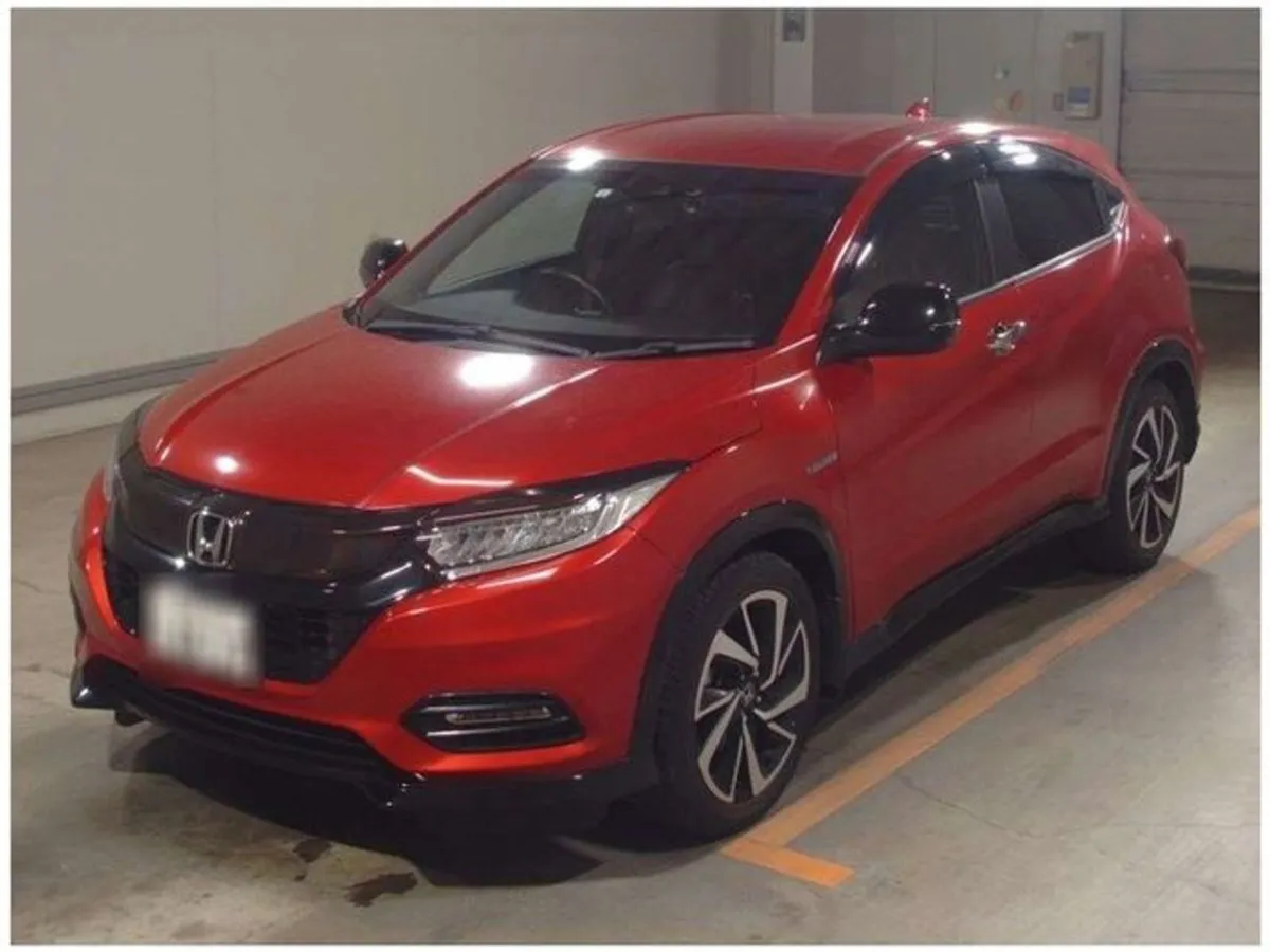 Honda Vezel Hybrid RS - Image 3