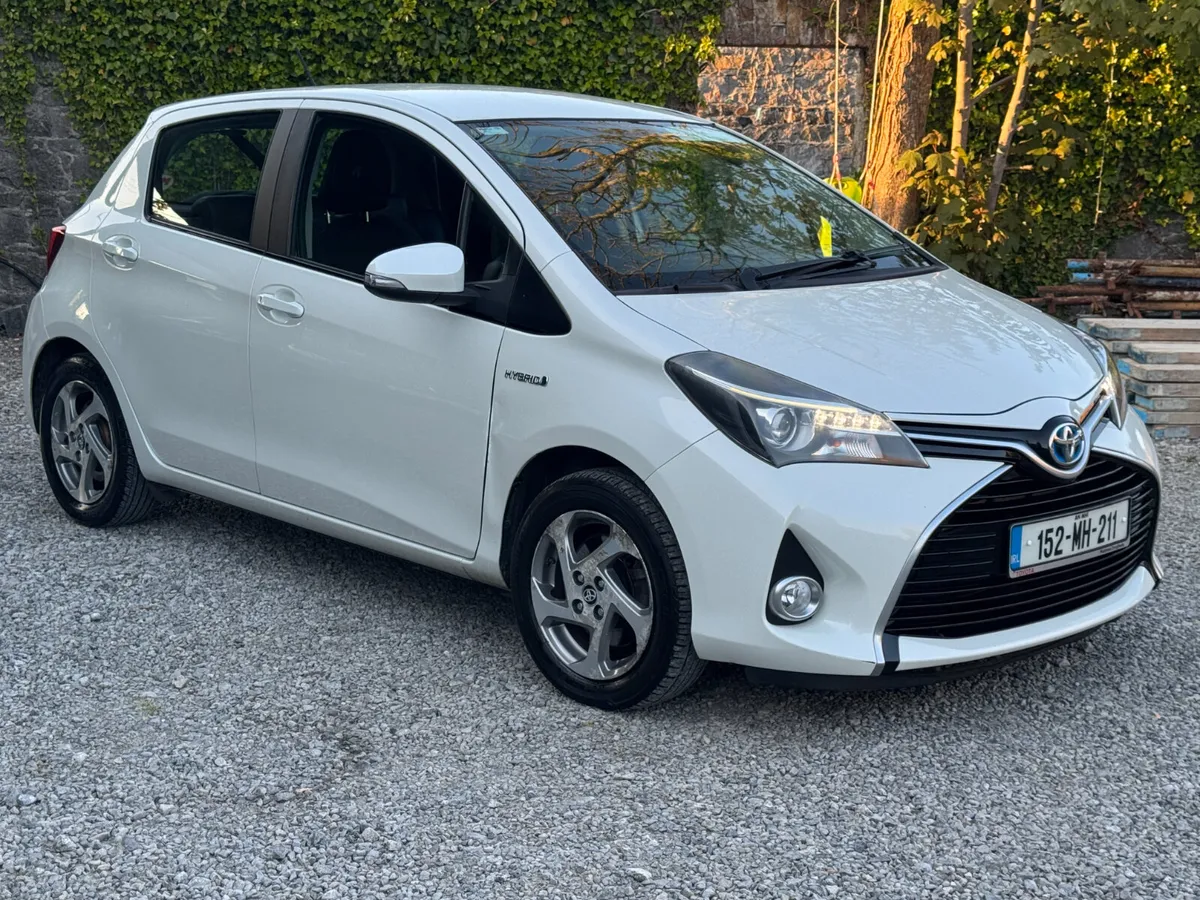 2015 Toyota Yaris 1.5 Hybrid - Image 1