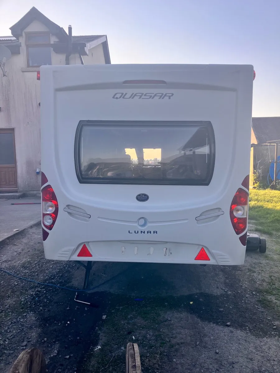 6 berth caravan - Image 2