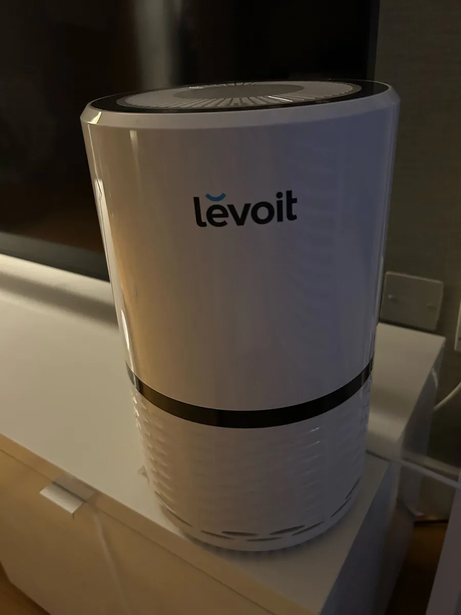 Levoit air purifier - Image 1