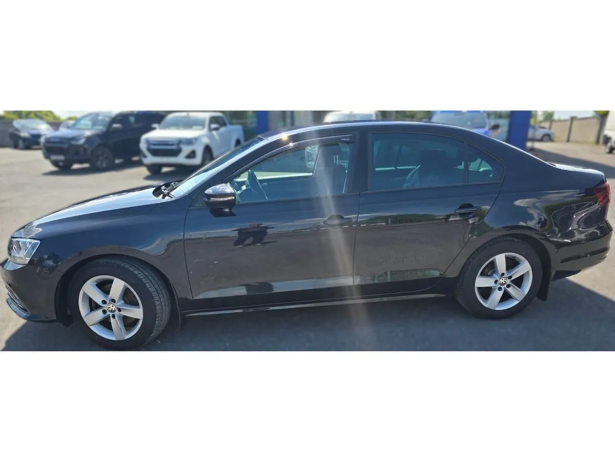 Volkswagen Jetta CL 2.0 TDI Manual 5speed 110BHP - Image 3
