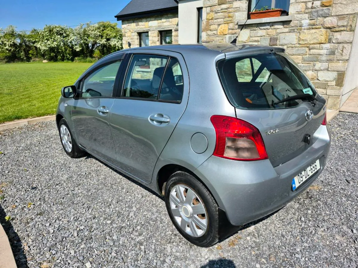 Toyota Yaris - Image 4