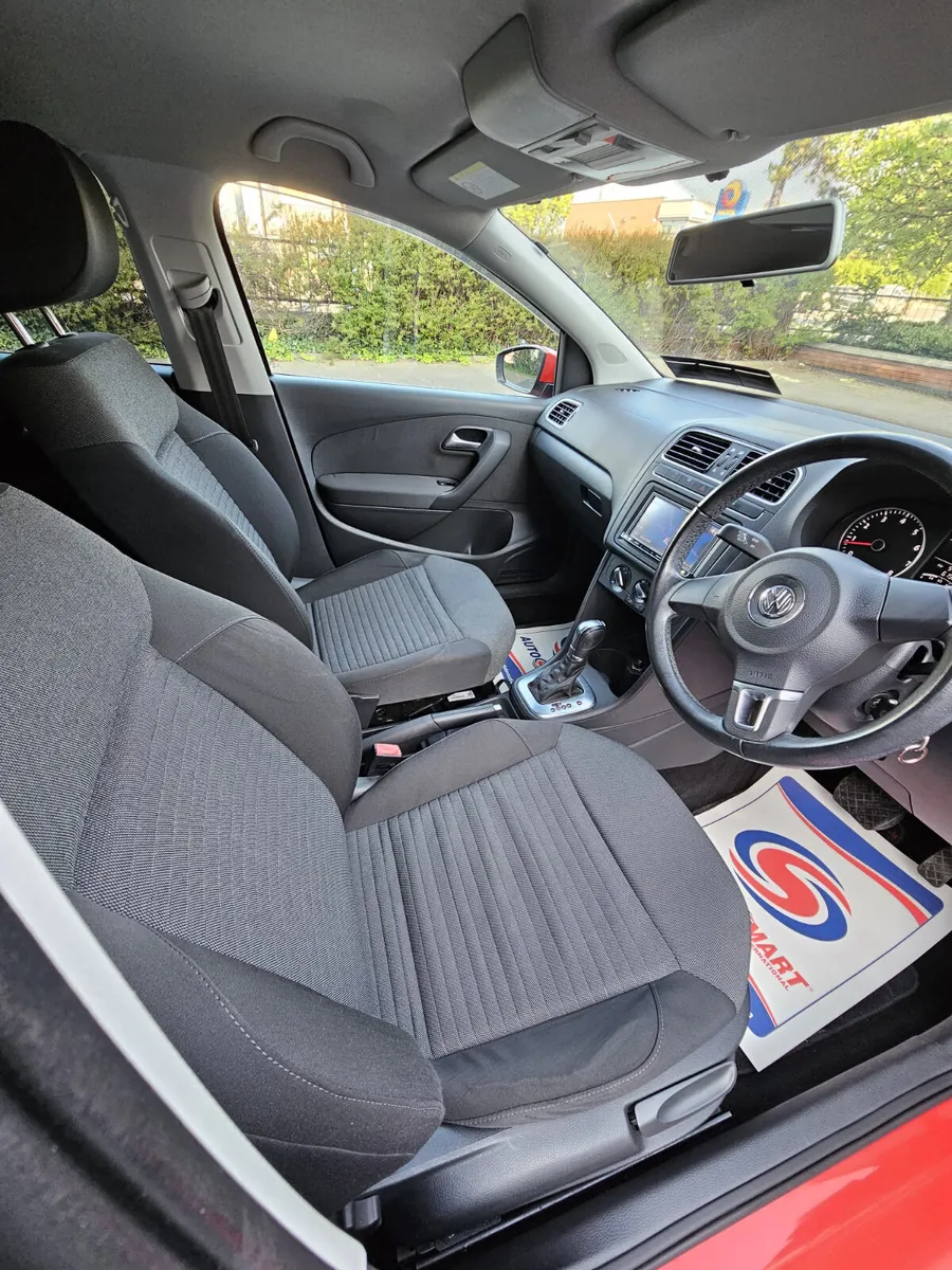 Volkswagen Polo 2013 Automatic - Image 2