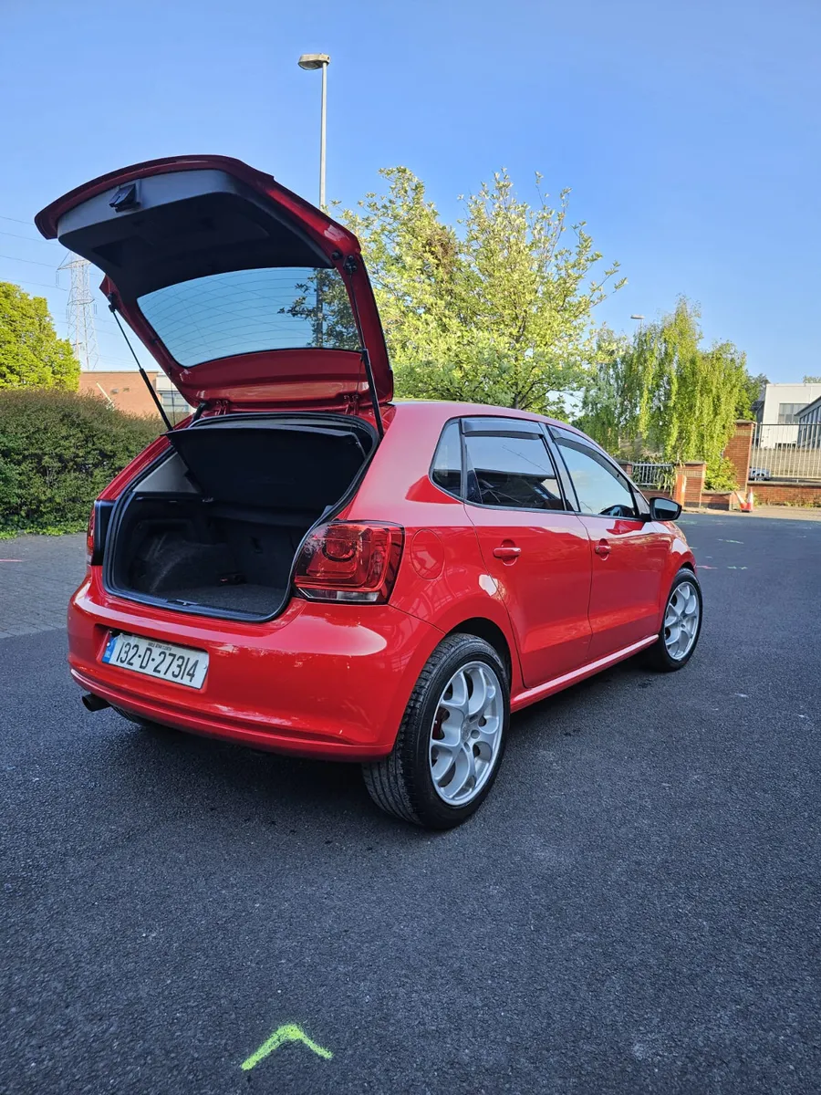 Volkswagen Polo 2013 Automatic - Image 3