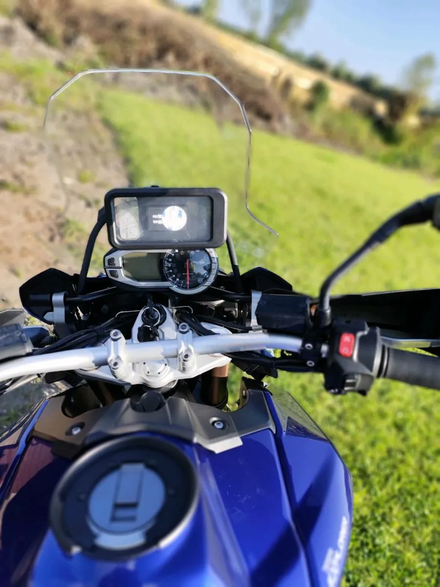 Motorcycle - Image 4