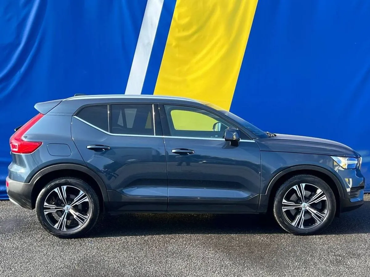 Volvo XC40 Inscription T4 Recharge 1.5 Hybrid // - Image 2