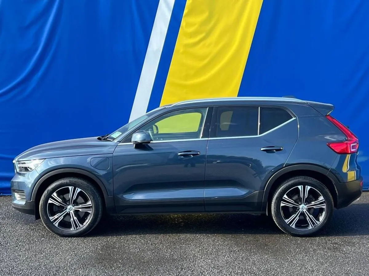 Volvo XC40 Inscription T4 Recharge 1.5 Hybrid // - Image 3