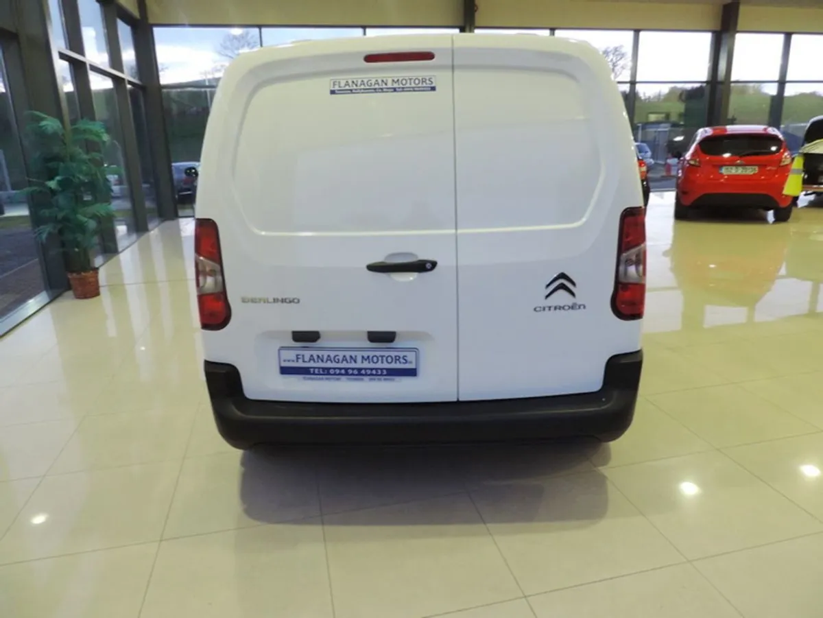 Citroen Berlingo One Owner  K9 LX 1.5 Bluehdi 75 - Image 4