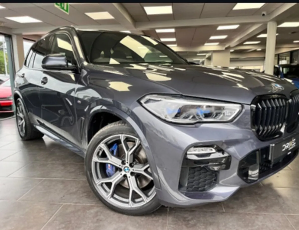 221 BMW X5 45E M-Sport - Image 3