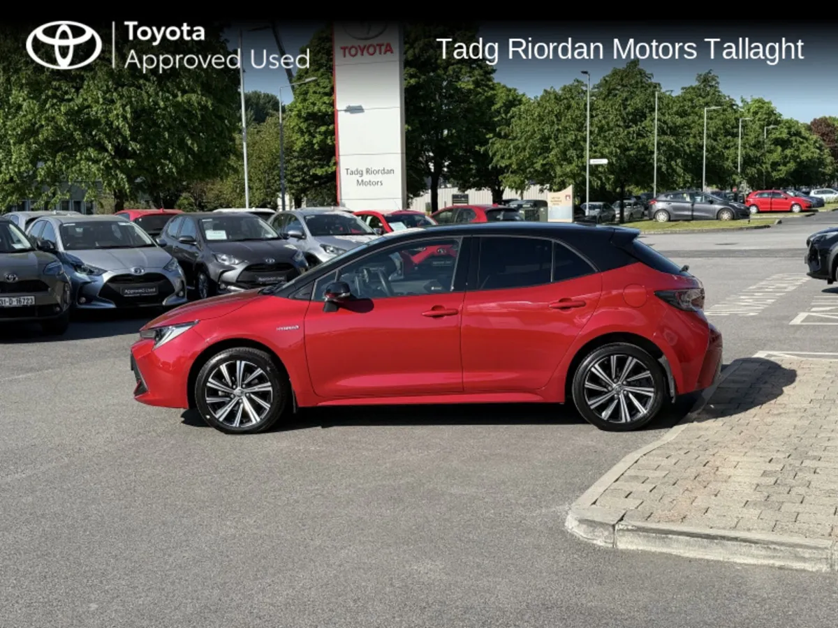Toyota Corolla HYBRID LUNA SPORT *** HIGH SPEC 1 O - Image 4